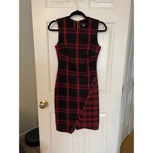 Tommy Hilfiger Size 2 Plaid Dress Layered Look Red Black Sleeveless Small Flaw